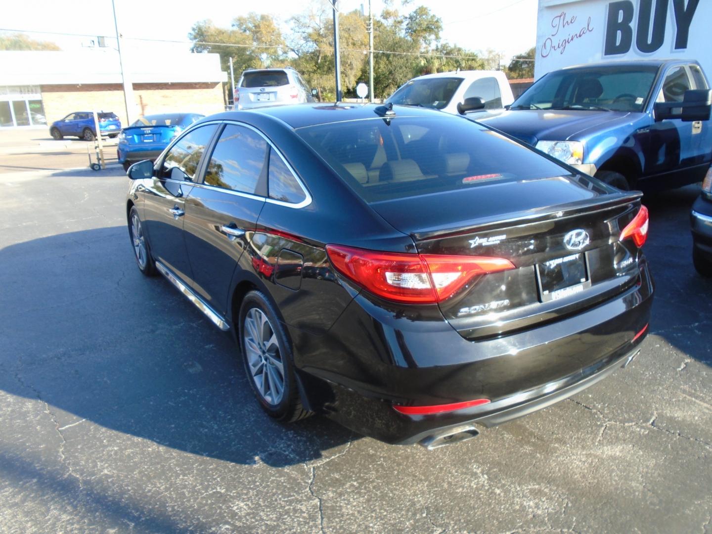 2015 Hyundai Sonata (5NPE34AF9FH) , located at 6112 N Florida Avenue, Tampa, FL, 33604, (888) 521-5131, 27.954929, -82.459534 - Photo#5